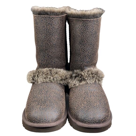 UGG Women’s Skylah Brown Leather Bomber shelling Winter Boot Size US 6 - Picture 7 of 11